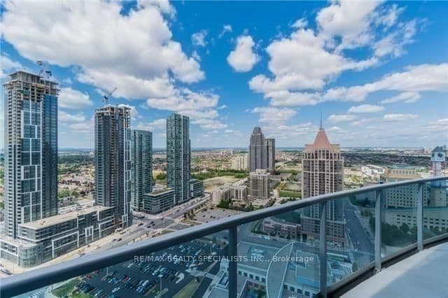 330 Burnhamthorpe Road W, Unit 3207 thumbnail 8