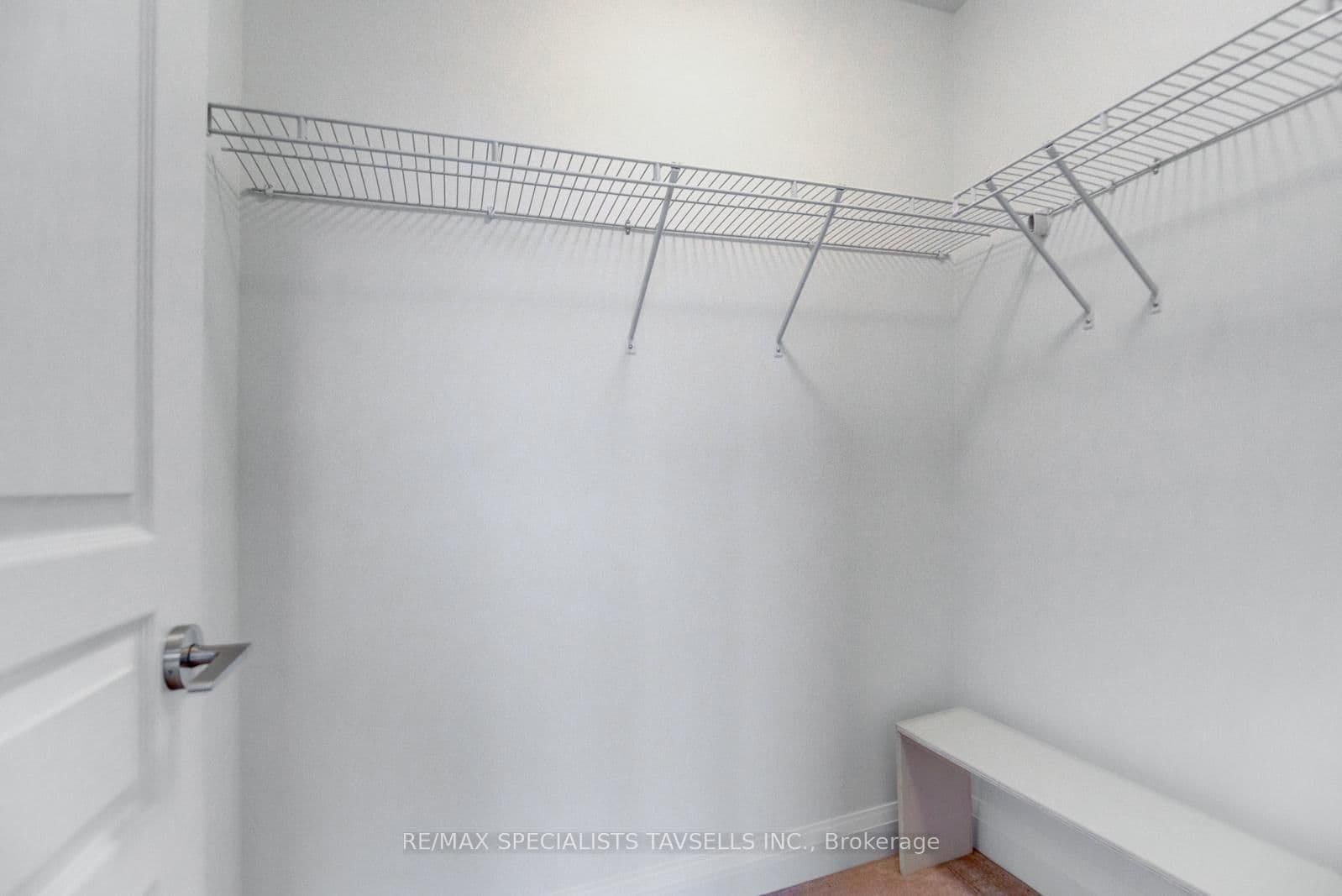 1 Hurontario Street, Unit 304 thumbnail 18