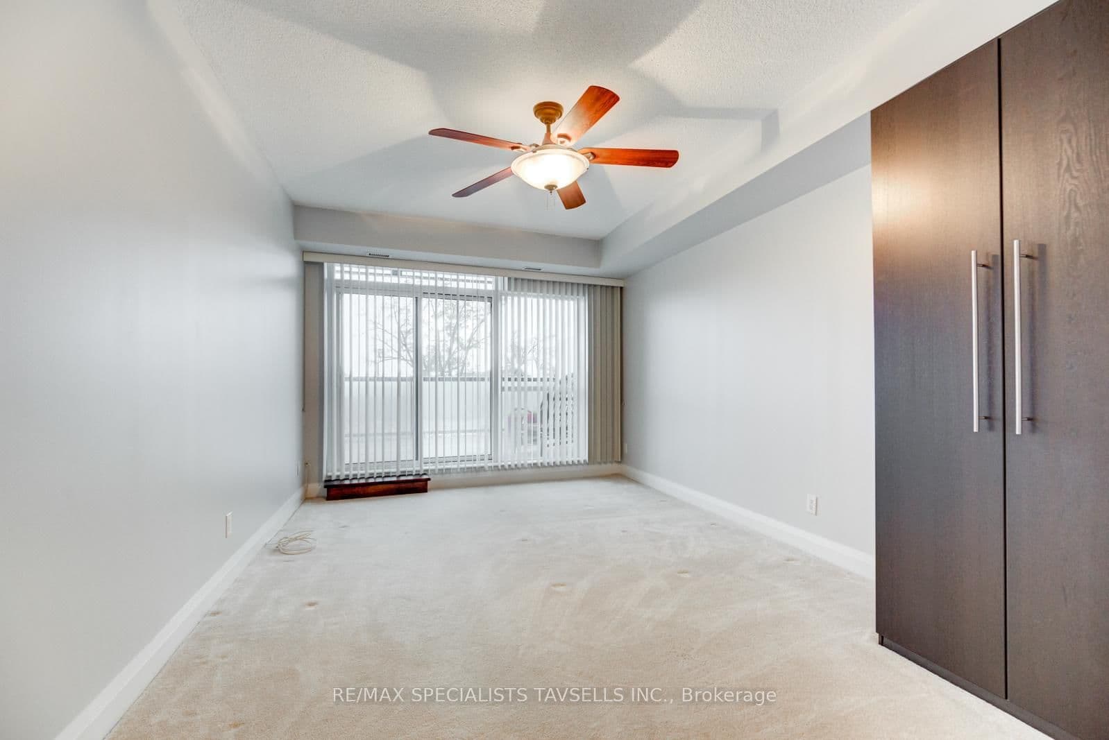 1 Hurontario Street, Unit 304 thumbnail 19