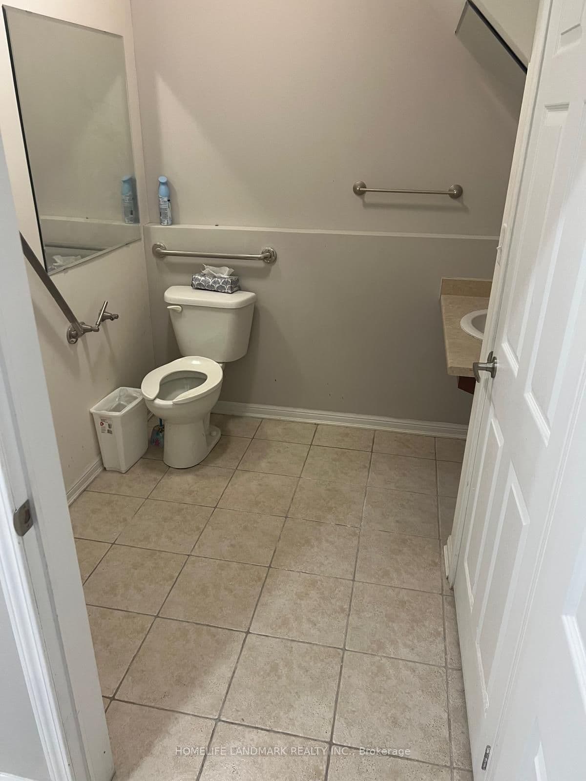52 Commuter Drive, Unit 2 thumbnail 13
