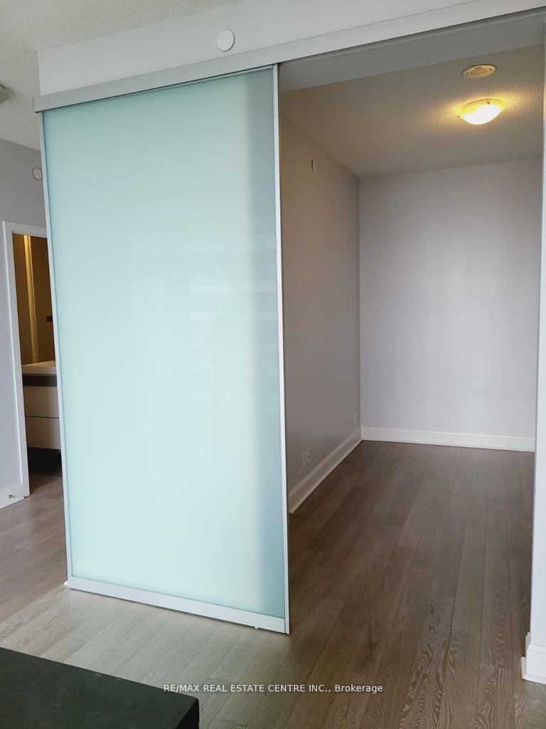 33 Shore Breeze Drive, Unit 3011 thumbnail 11