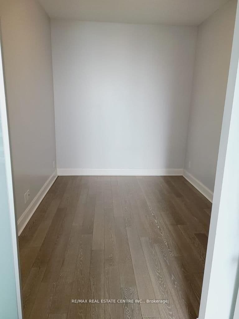 33 Shore Breeze Drive, Unit 3011 thumbnail 12