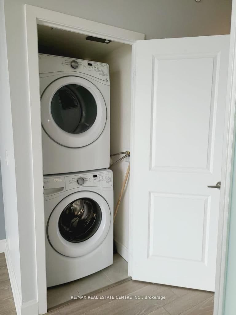 33 Shore Breeze Drive, Unit 3011 thumbnail 5