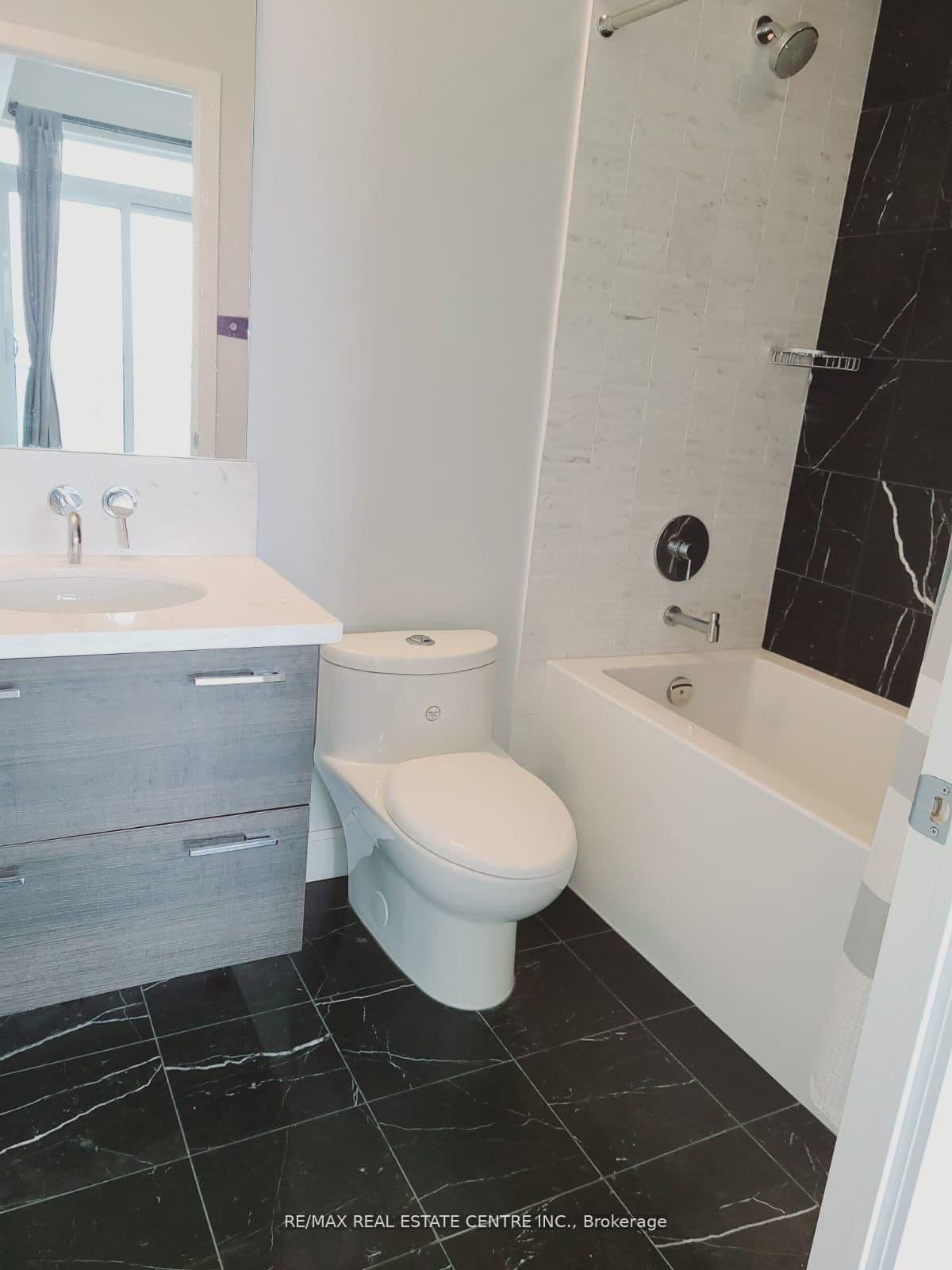 33 Shore Breeze Drive, Unit 3011 thumbnail 8