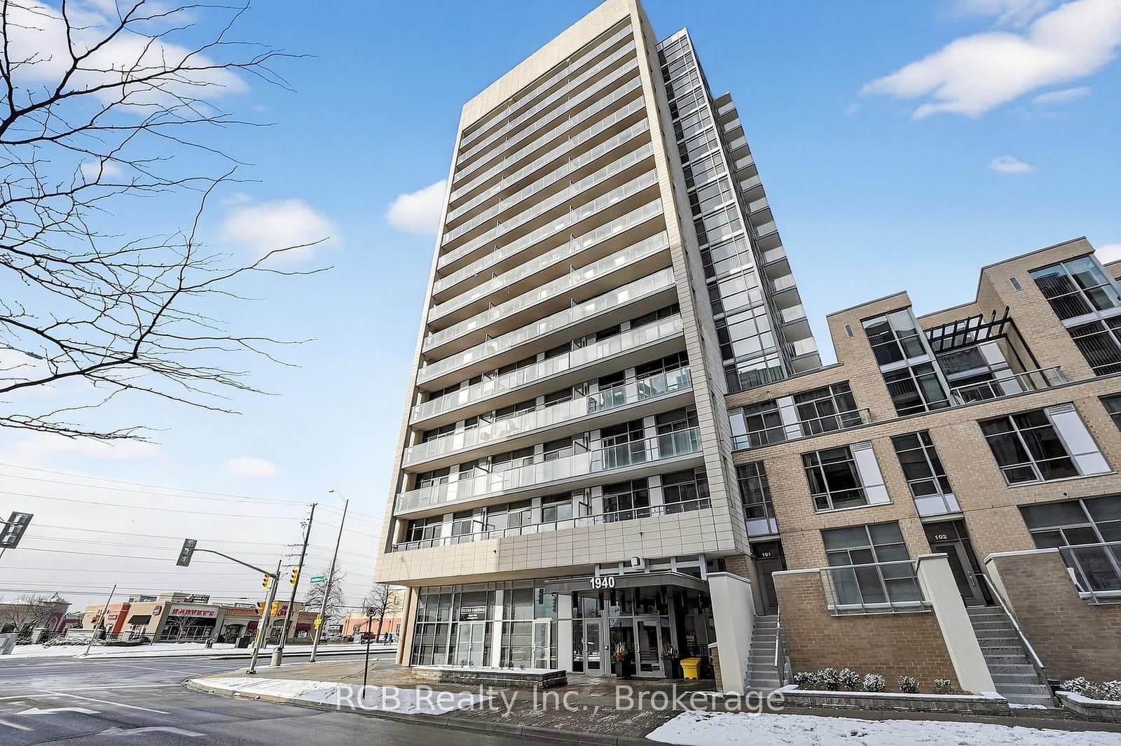 1940 Ironstone Drive, Unit 1006 thumbnail 5