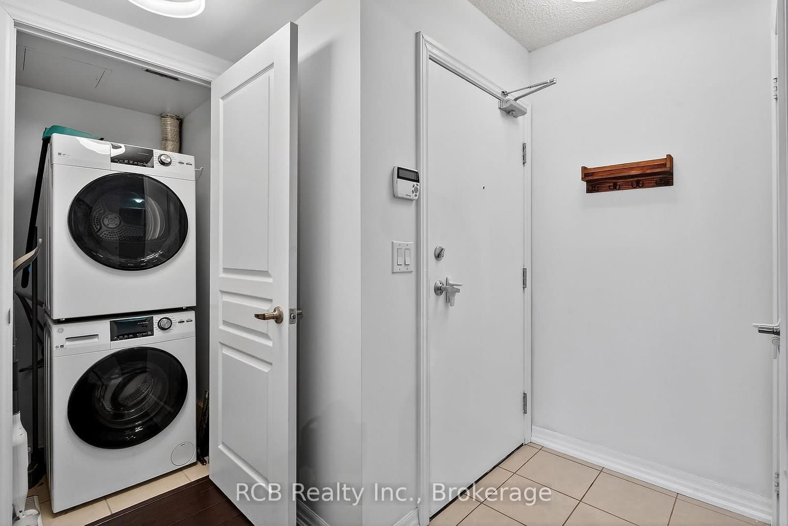 1940 Ironstone Drive, Unit 1006 thumbnail 7
