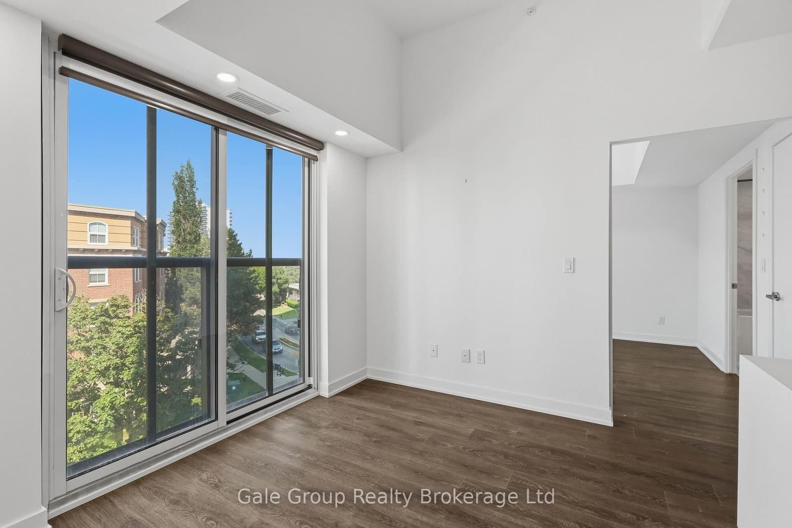 370 Martha Street, Unit 303 thumbnail 14
