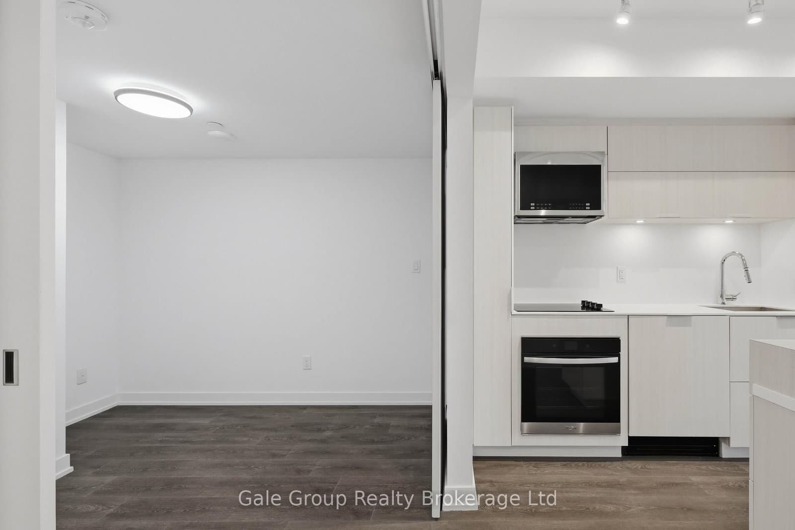 370 Martha Street, Unit 303 thumbnail 20
