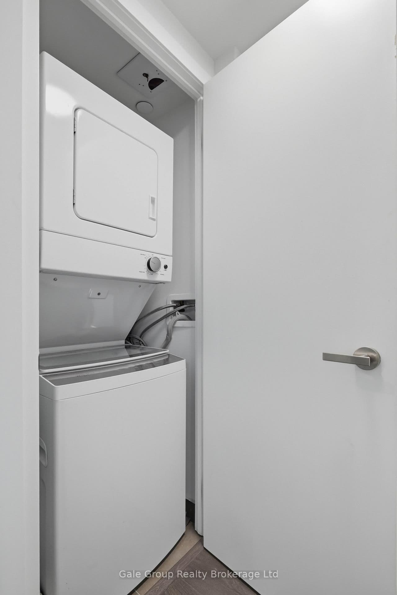 370 Martha Street, Unit 303 thumbnail 25