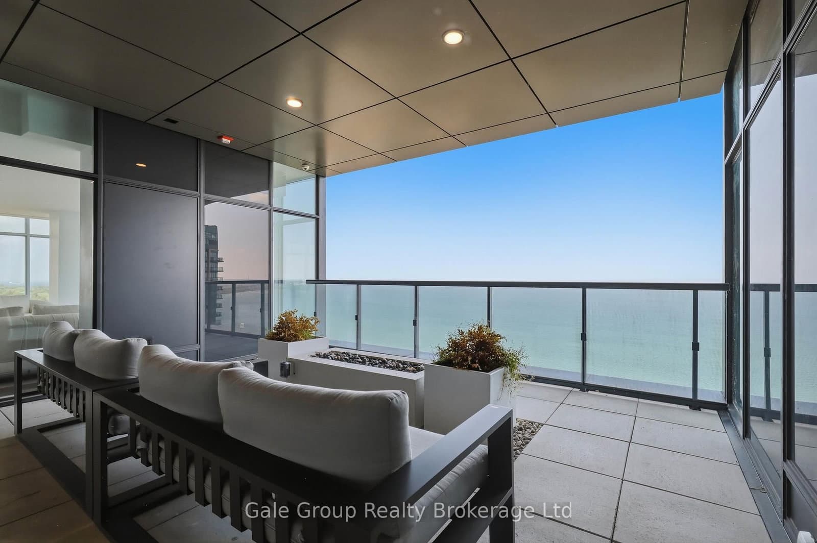 370 Martha Street, Unit 303 thumbnail 37