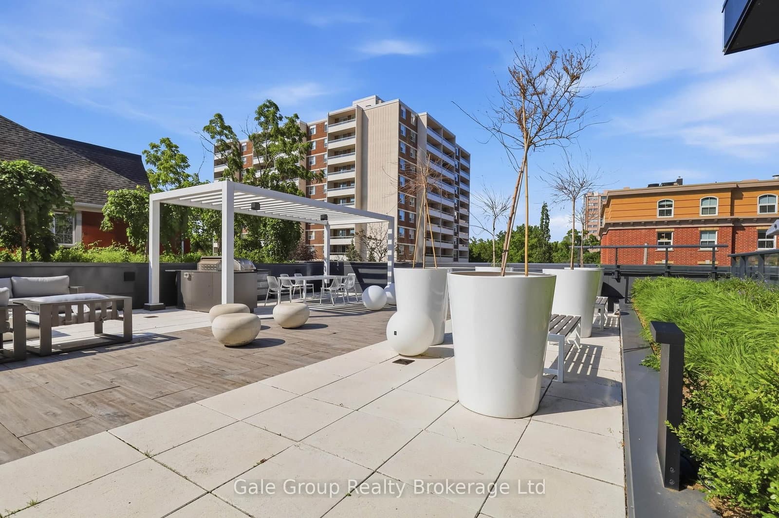 370 Martha Street, Unit 303 thumbnail 38