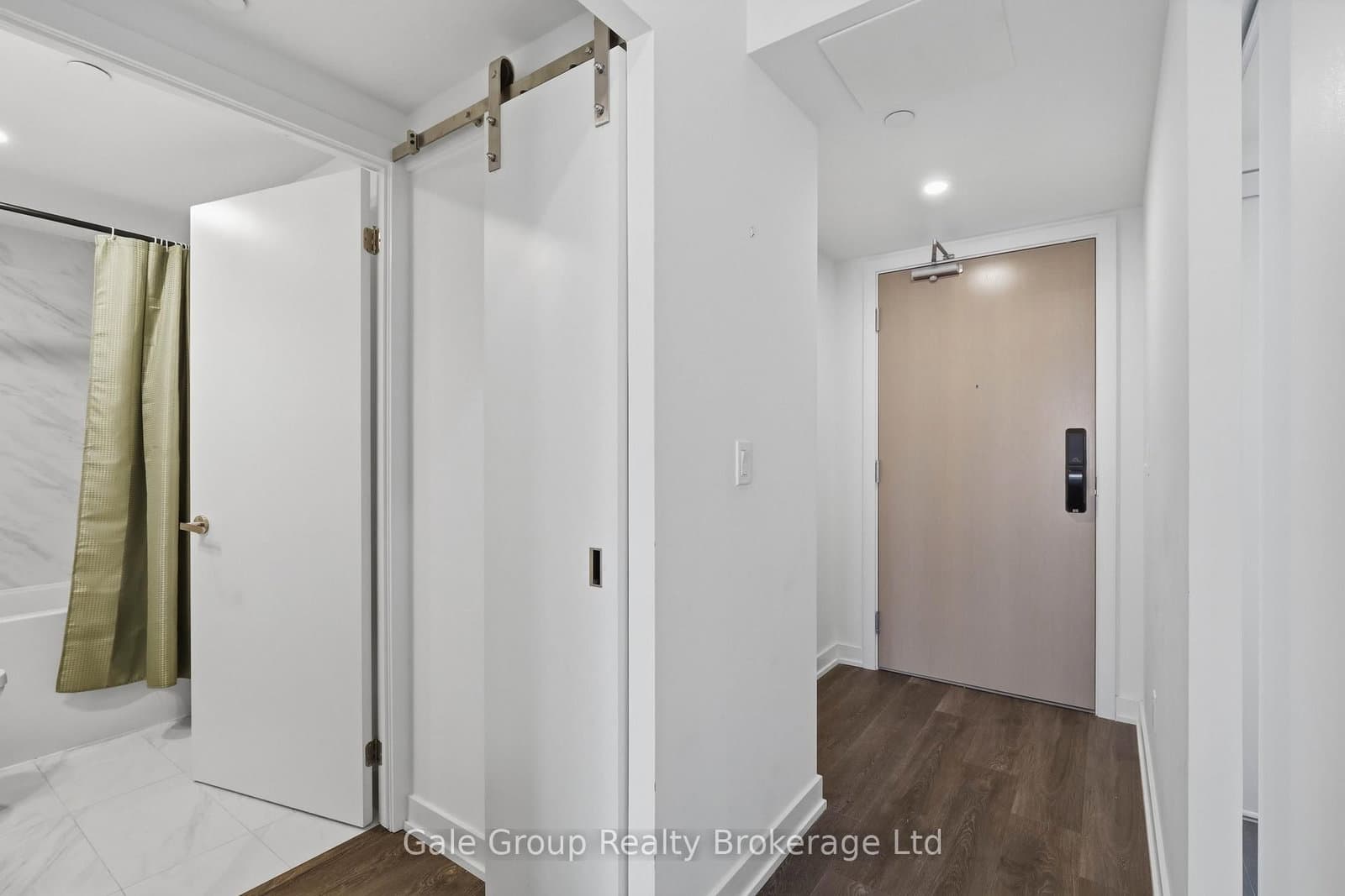 370 Martha Street, Unit 303 thumbnail 6