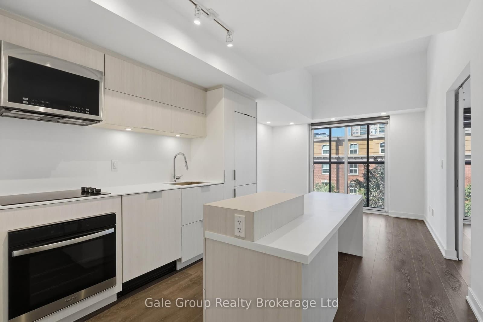 370 Martha Street, Unit 303 thumbnail 7