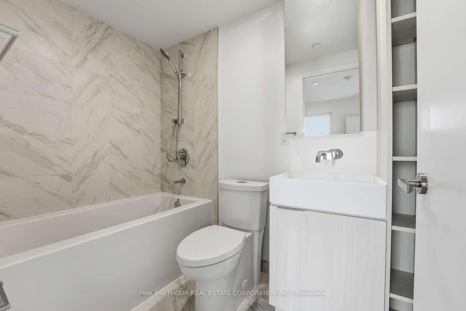 370 Martha Street, Unit 1211 thumbnail 12