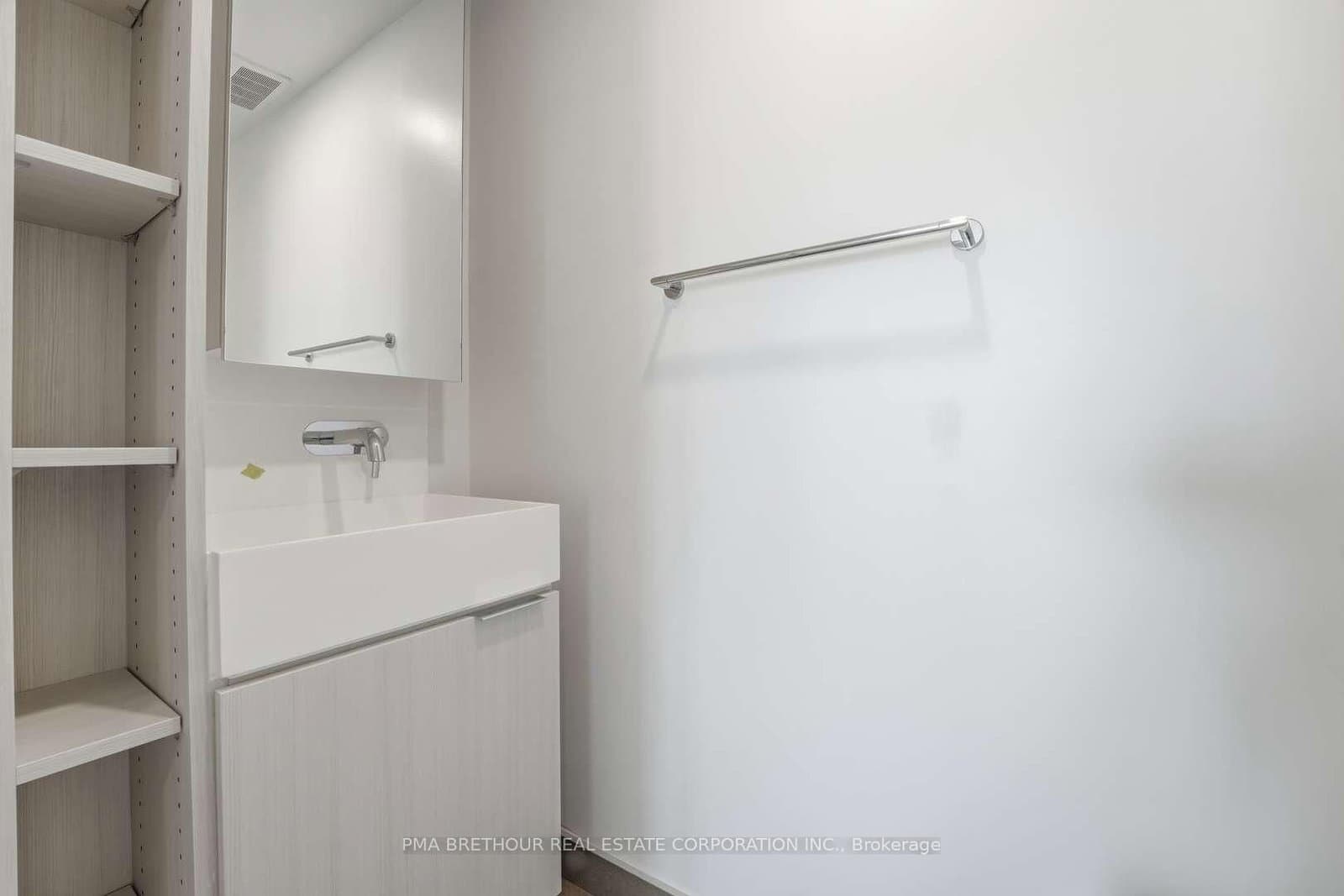 370 Martha Street, Unit 1211 thumbnail 13