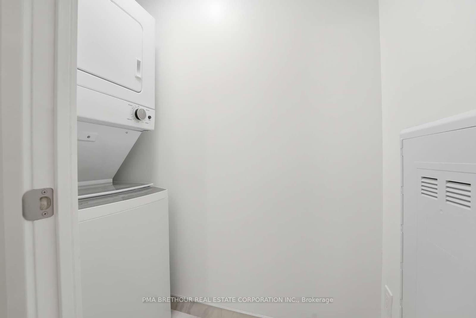 370 Martha Street, Unit 1211 thumbnail 14