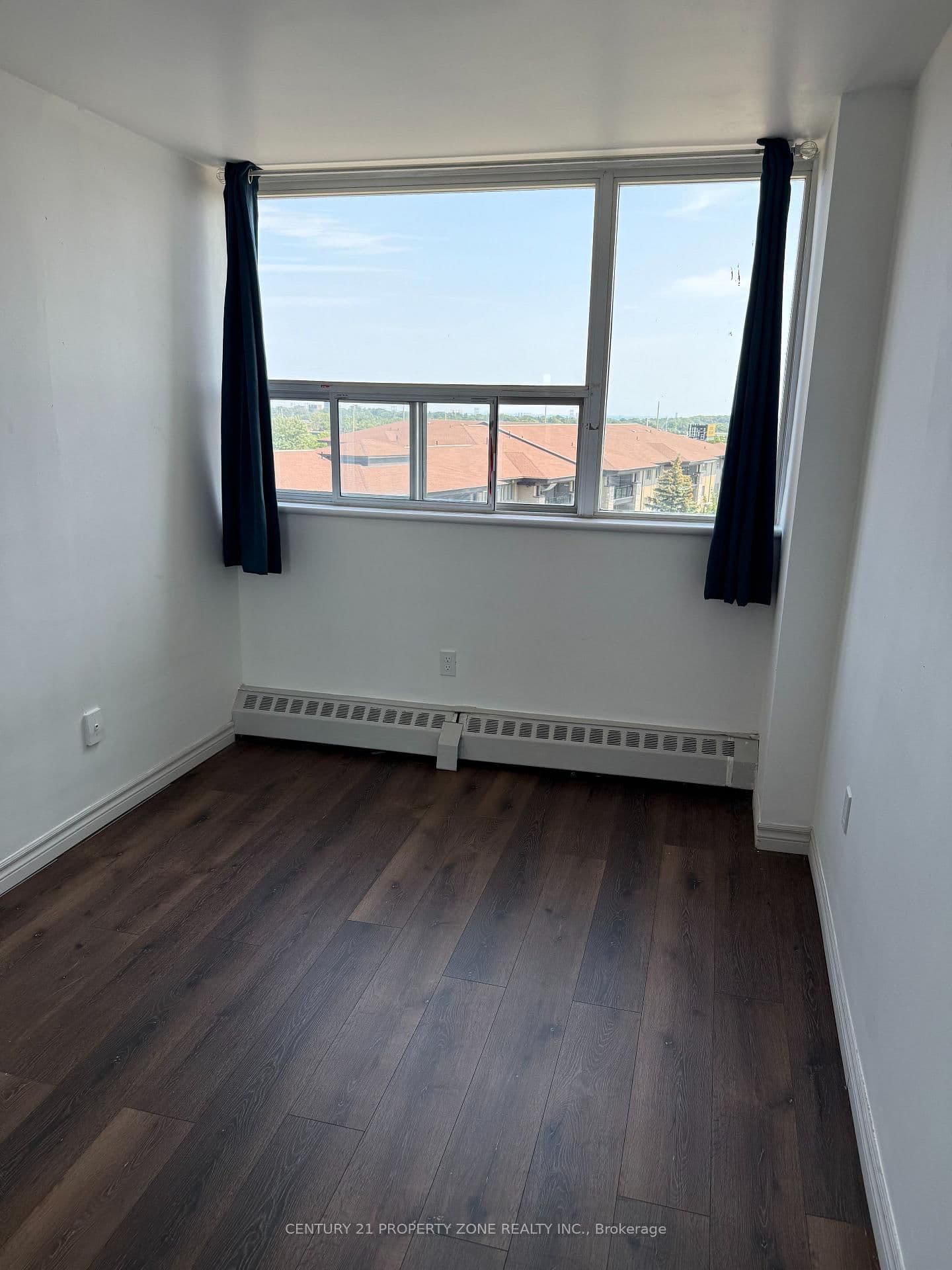 530 Lolita Gardens, Unit 702 thumbnail 6