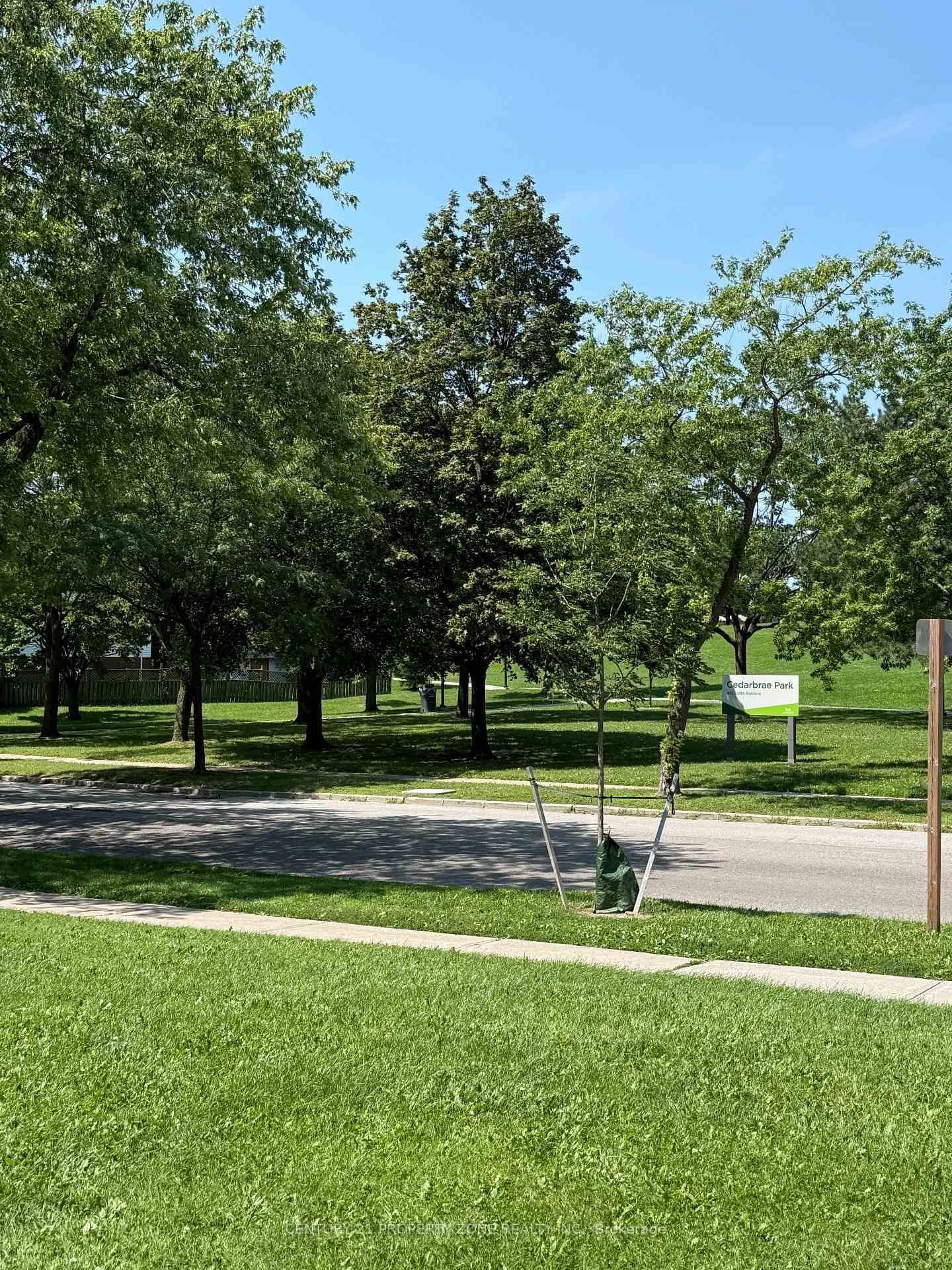 530 Lolita Gardens, Unit 702 thumbnail 9