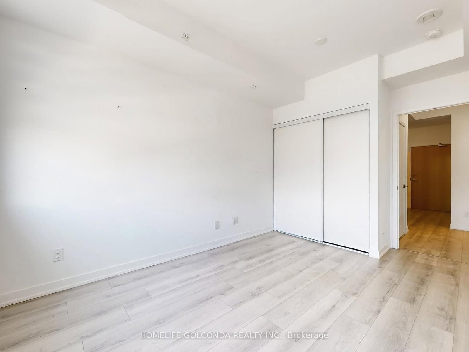 117 Ford Street S, Unit 107 thumbnail 33