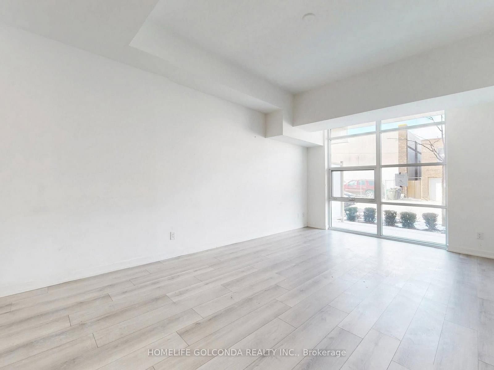 117 Ford Street S, Unit 107 thumbnail 7