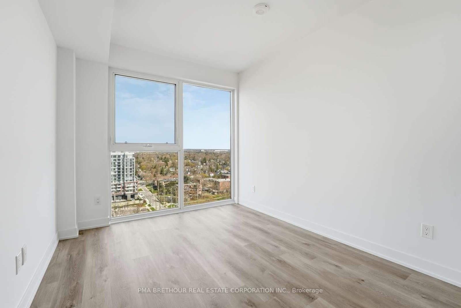 370 Martha Street, Unit 1610 thumbnail 10