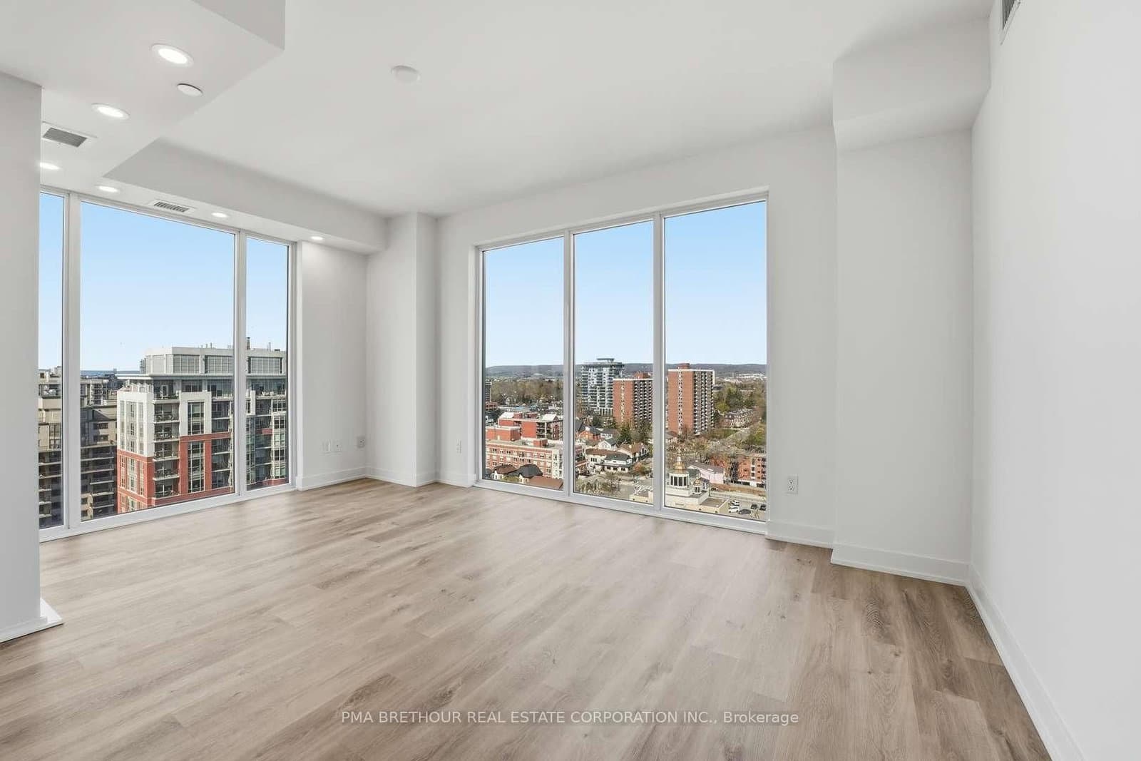370 Martha Street, Unit 1610 thumbnail 4