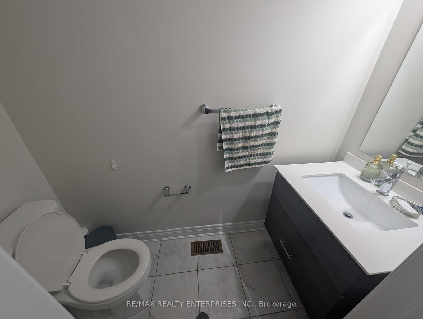 1155 Hamman Way thumbnail 4