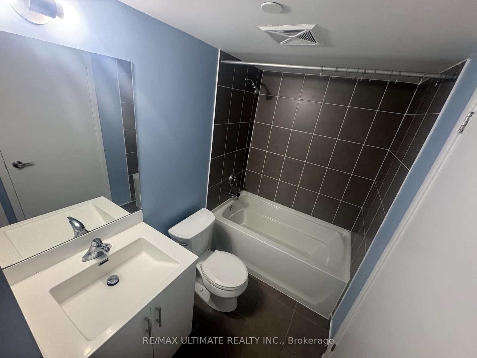 800 Lawrence Avenue W, Unit 516 thumbnail 12