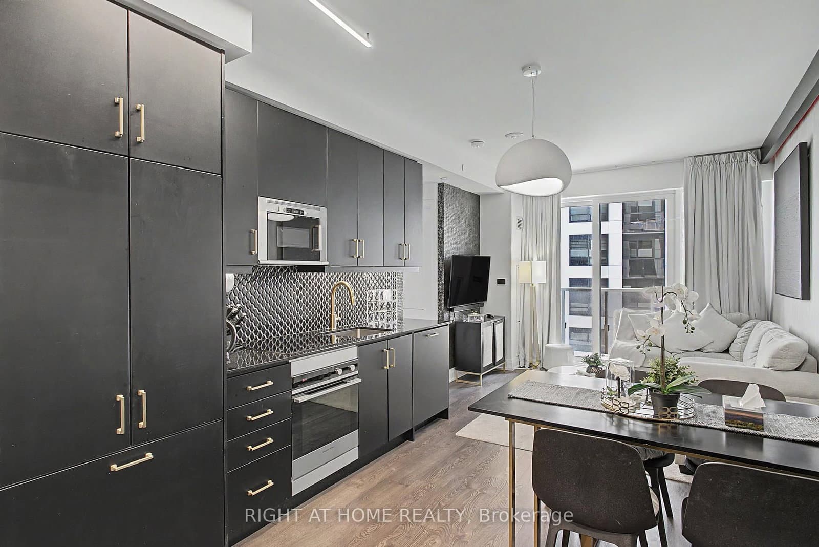 36 Elm Drive W, Unit 3202 thumbnail 6