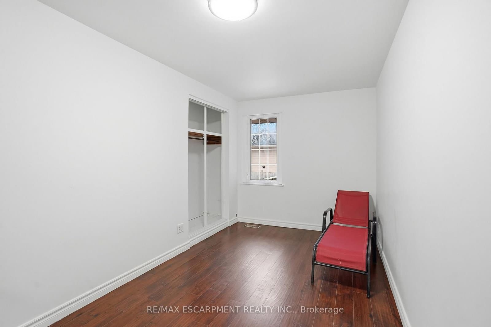 1643 Glenburnie Road thumbnail 15