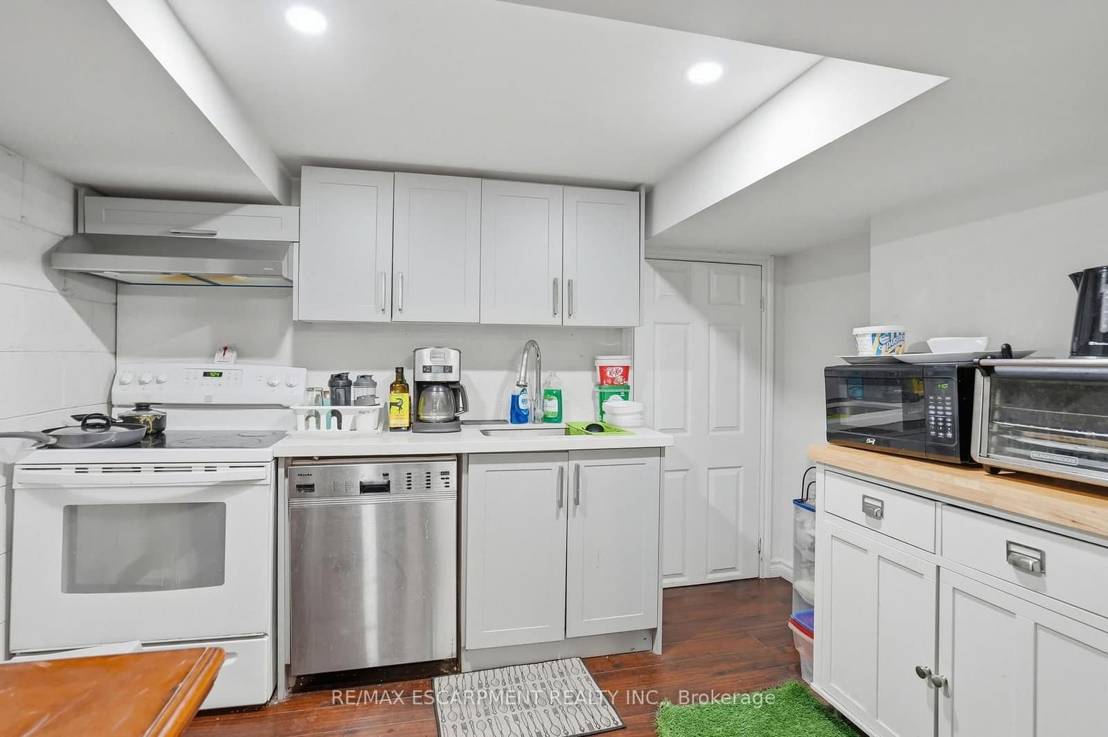 1643 Glenburnie Road thumbnail 23