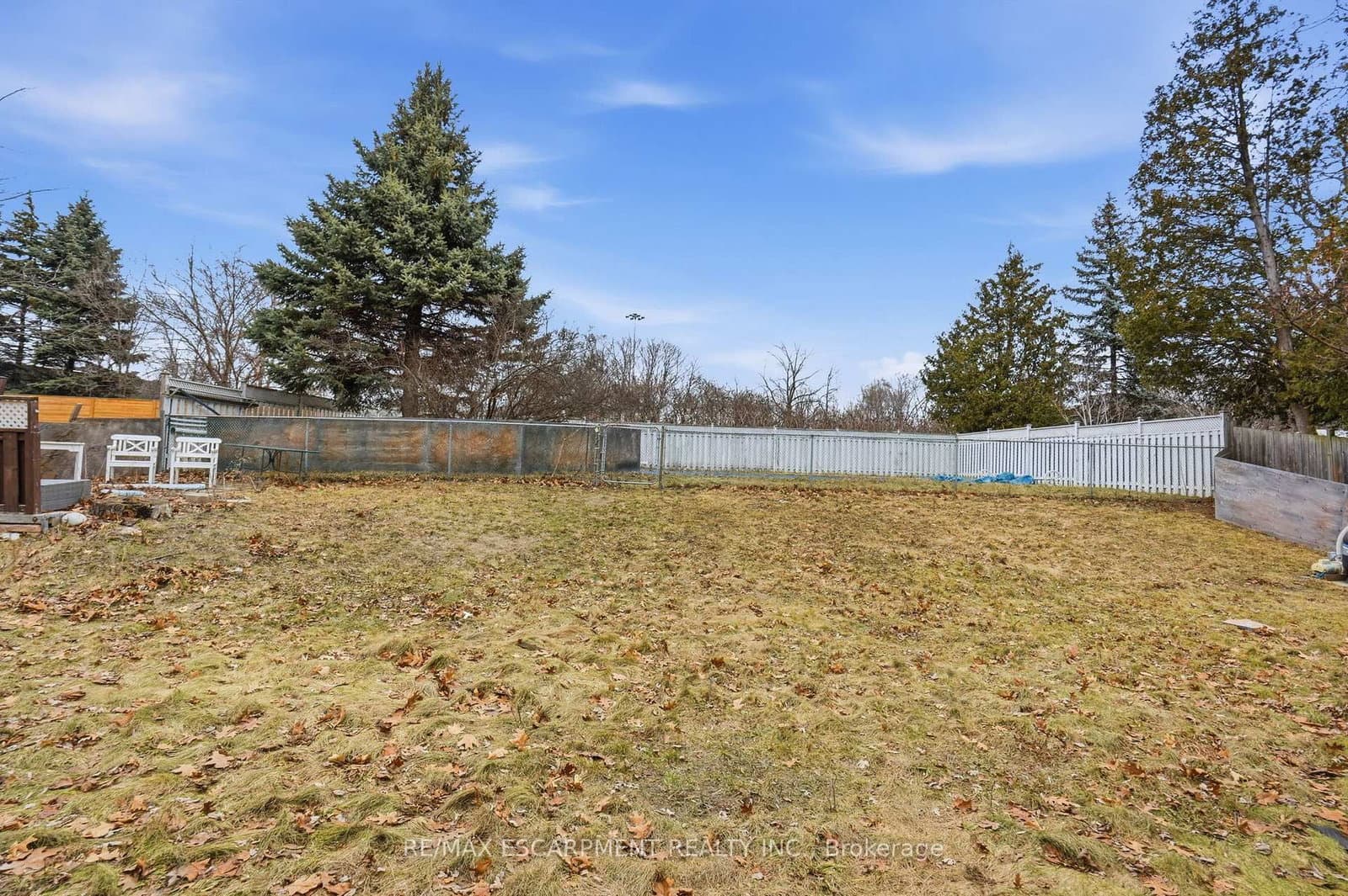 1643 Glenburnie Road thumbnail 32