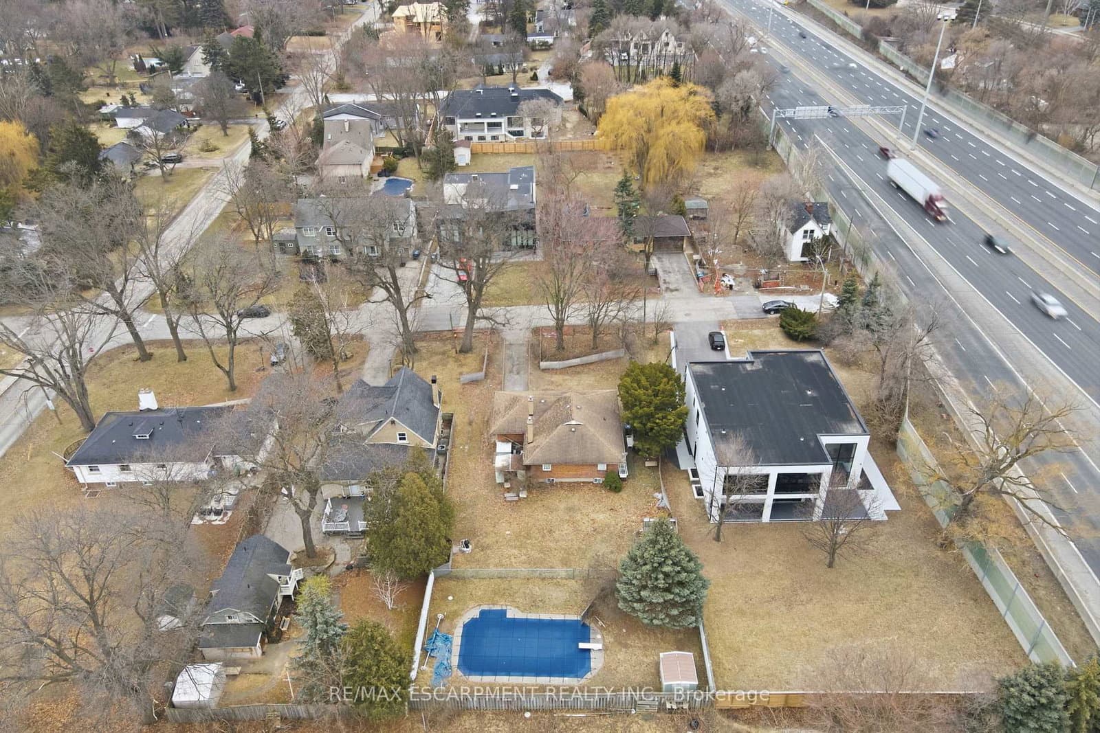 1643 Glenburnie Road thumbnail 36