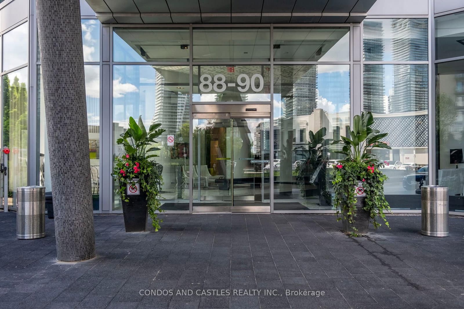 88 Park Lawn Road, Unit 2907 thumbnail 6
