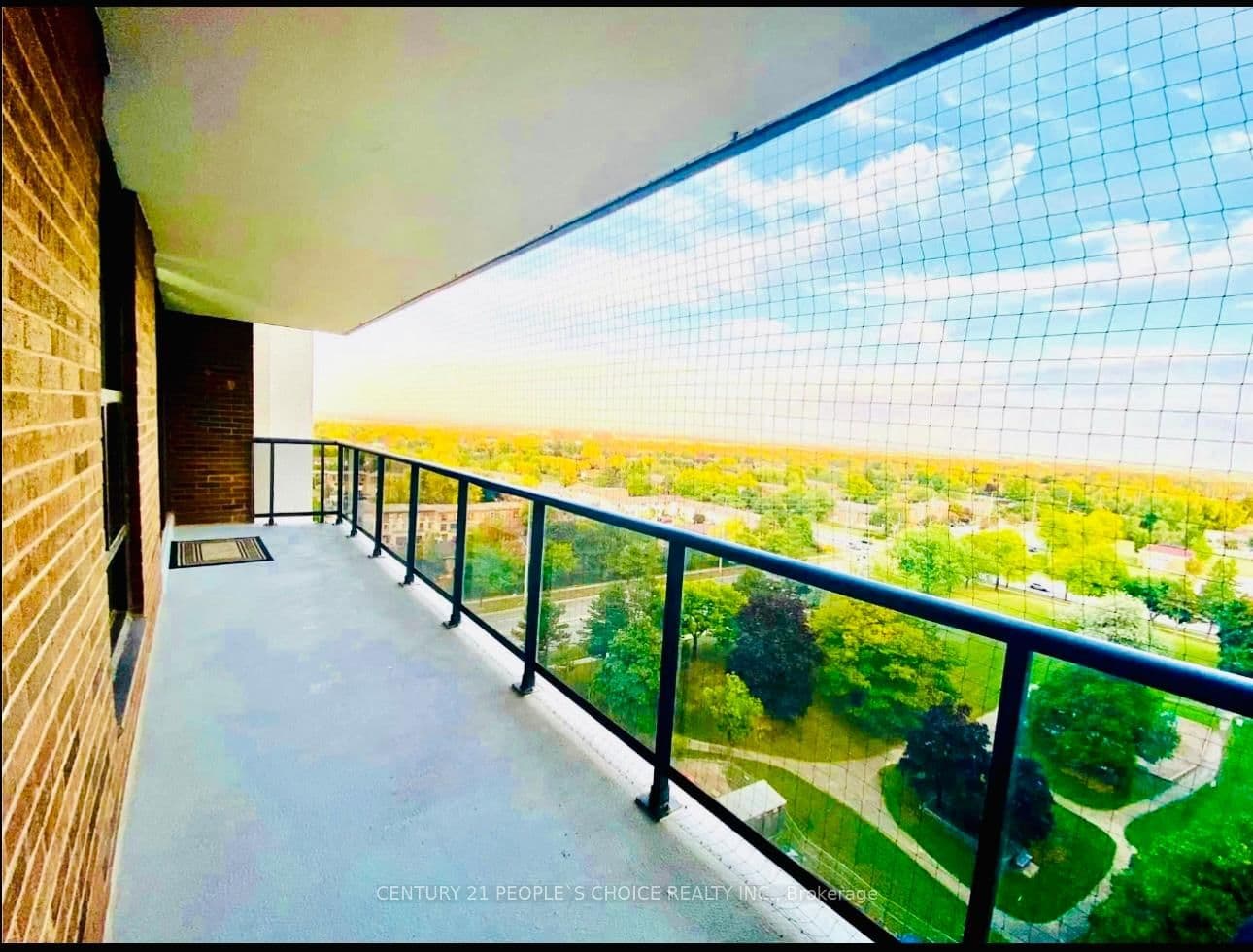 21 Knightsbridge Road, Unit 1205 thumbnail 6
