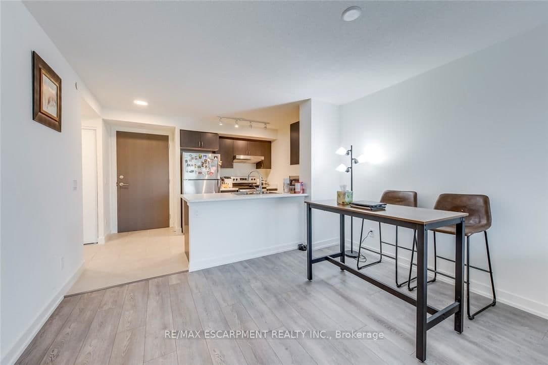 10 Wilby Crescent, Unit 309 thumbnail 12