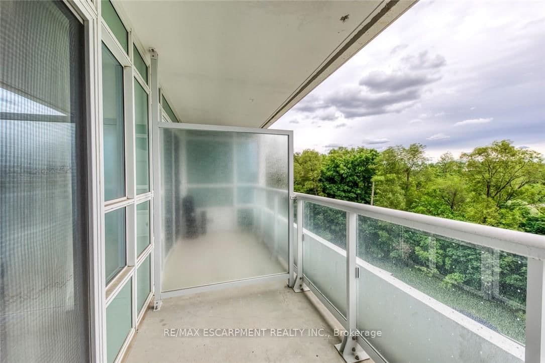 10 Wilby Crescent, Unit 309 thumbnail 18