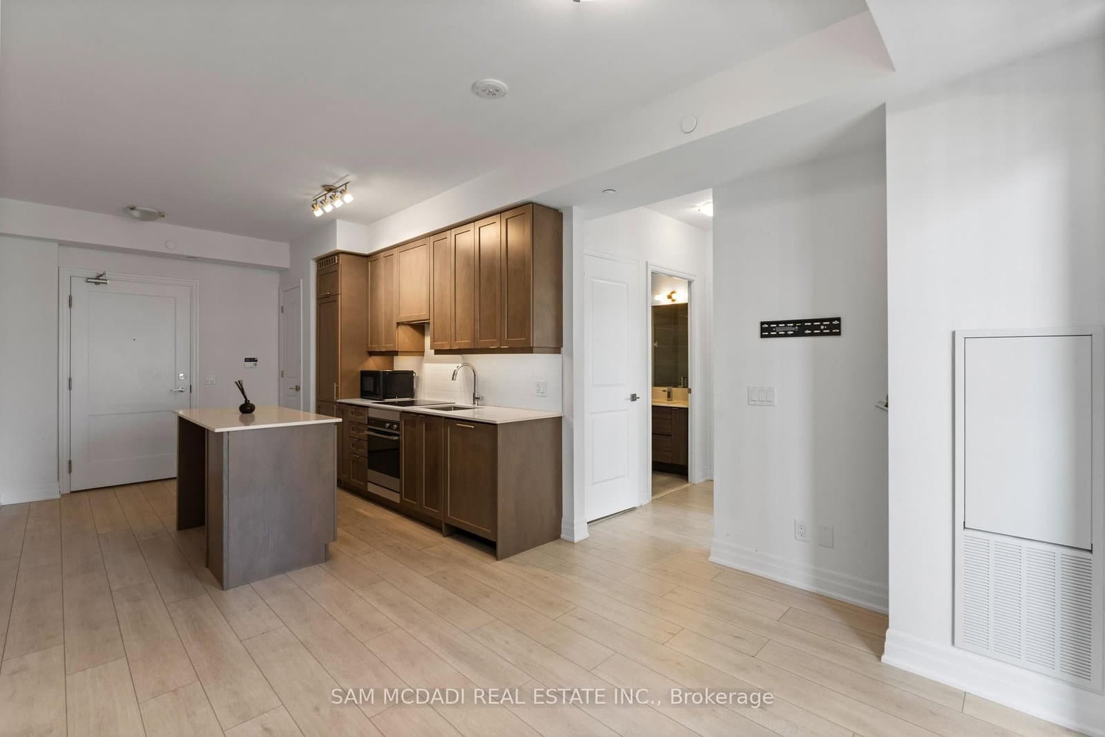30 Elm Drive, Unit 1102 thumbnail 10