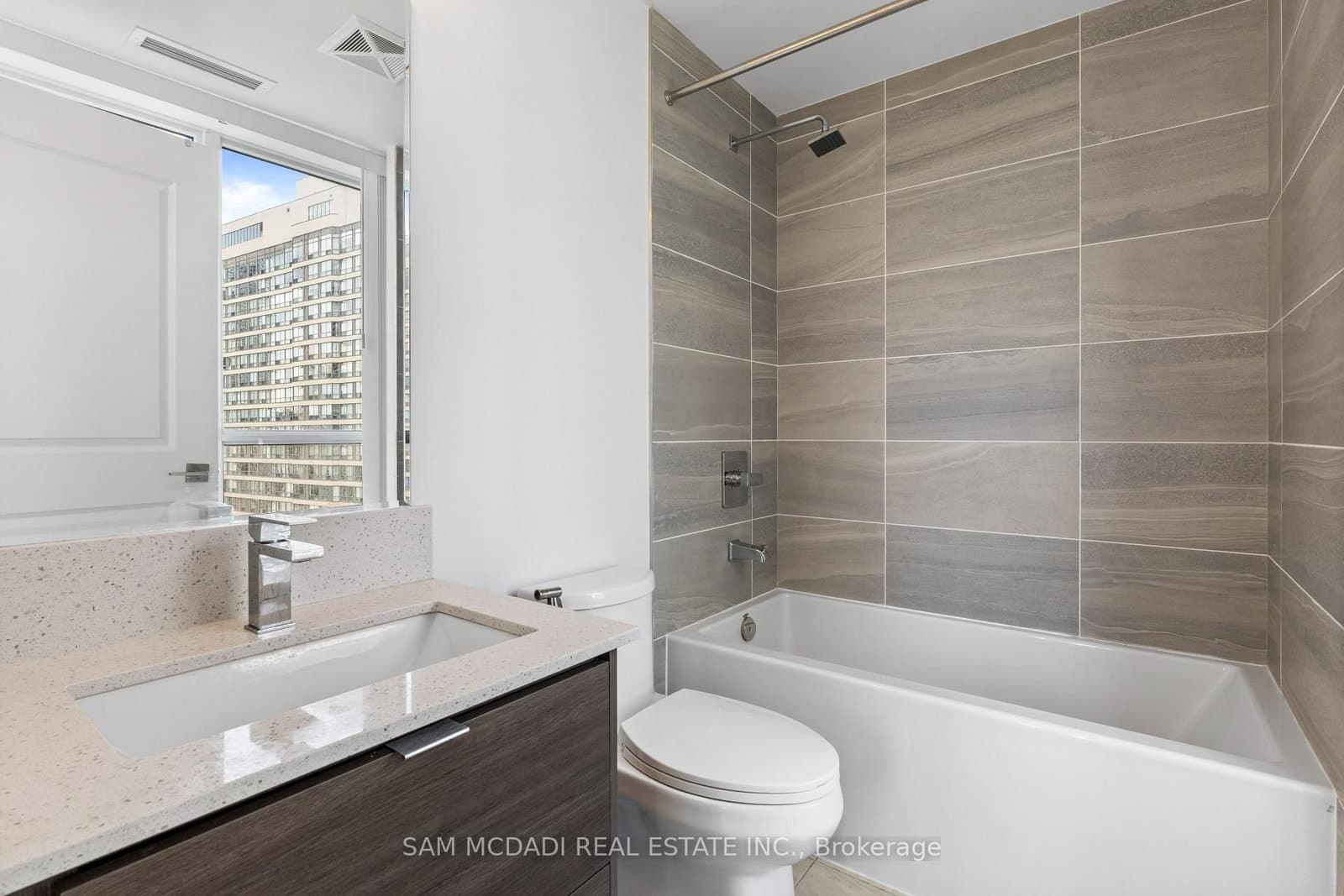 30 Elm Drive, Unit 1102 thumbnail 18