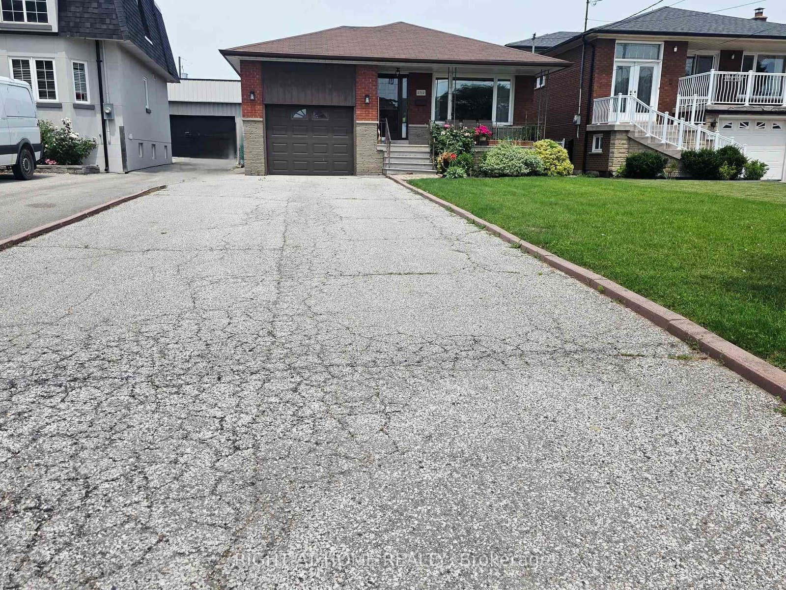252 Maple Leaf Drive, Unit Lower - Image 1