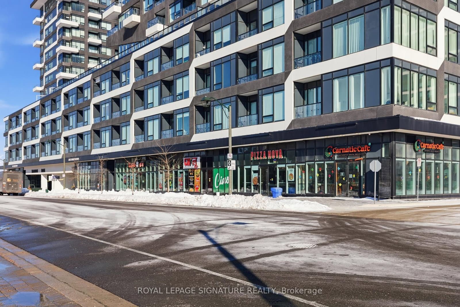 2489 Taunton Road, Unit 713 thumbnail 3