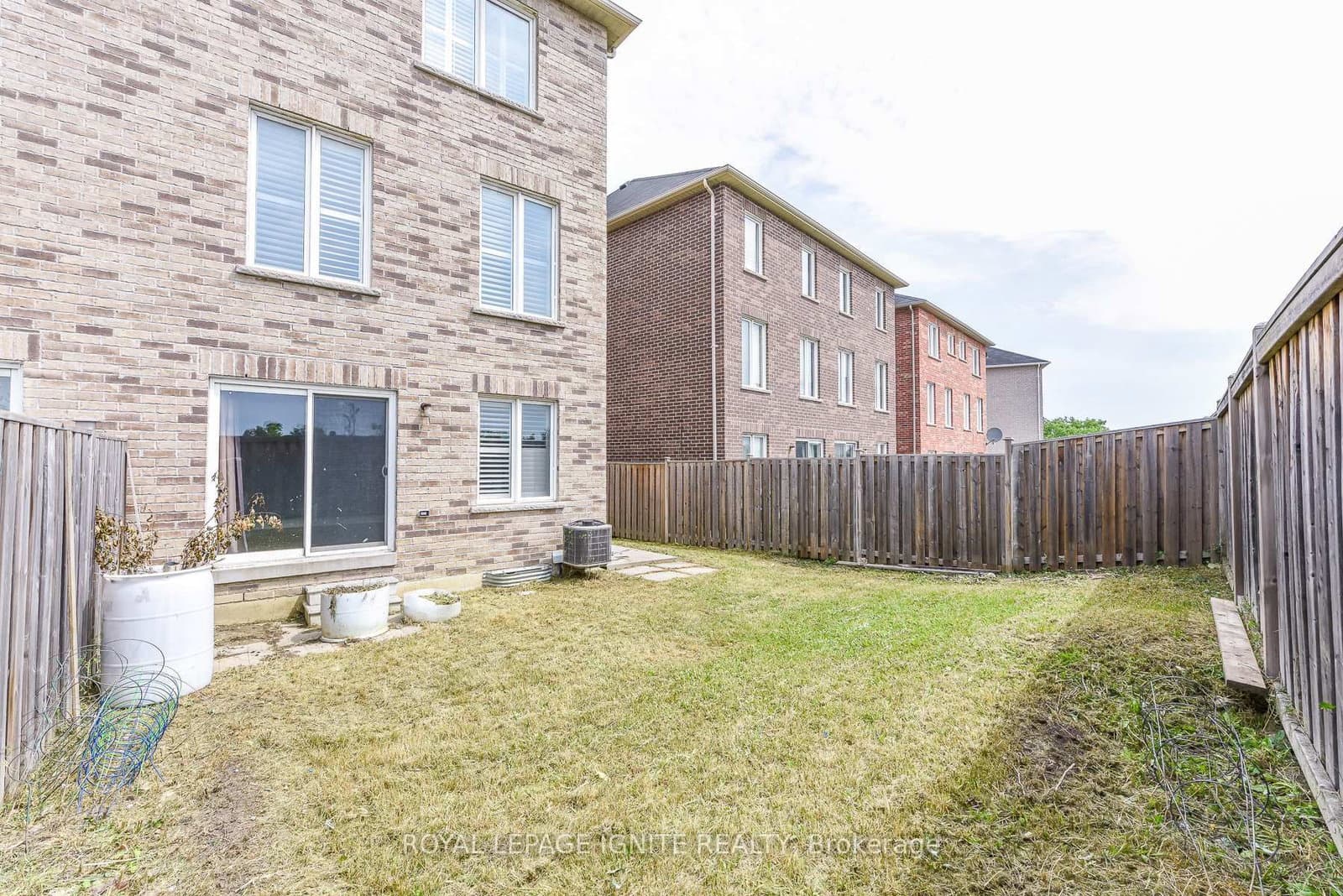 52 Harpreet Circle thumbnail 7