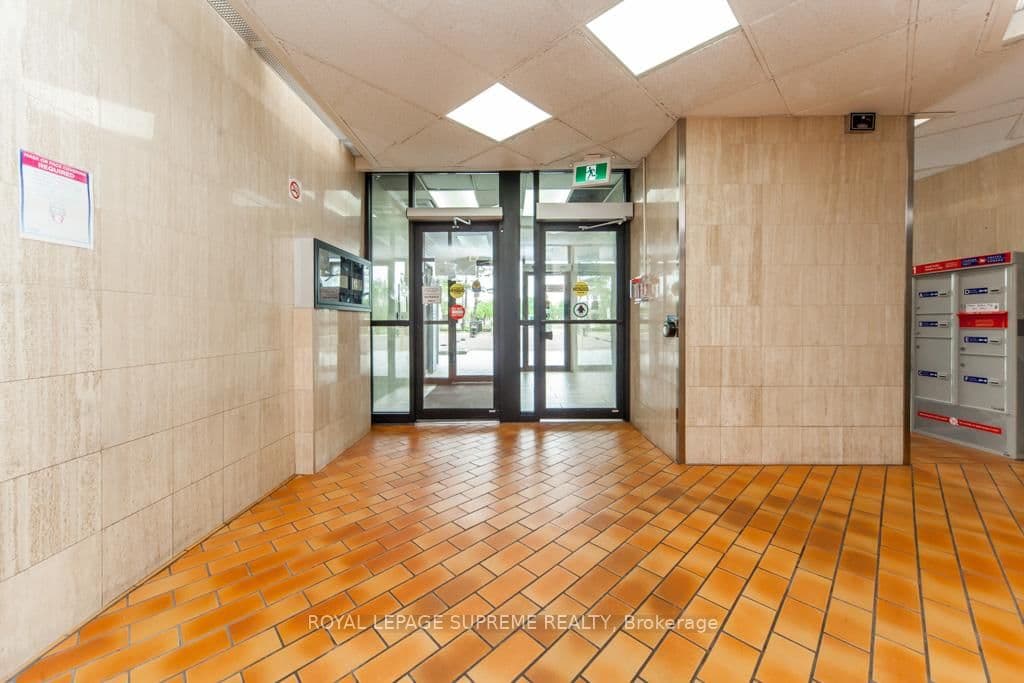 330 Dixon Road, Unit 2101 thumbnail 14