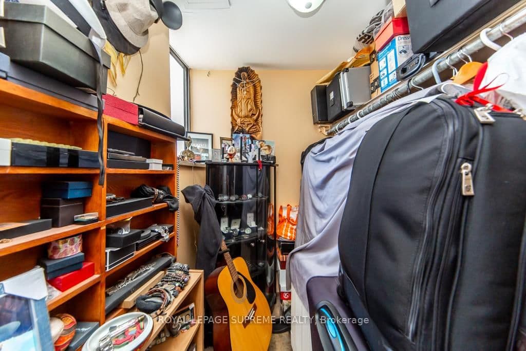 330 Dixon Road, Unit 2101 thumbnail 33