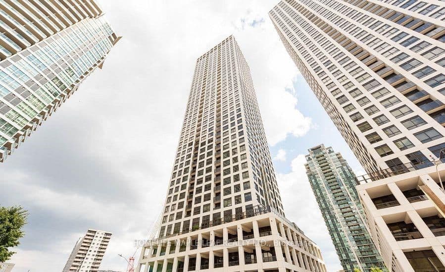 30 Elm Drive W, Unit 604 - Image 1
