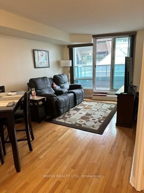 33 Elm Drive, Unit 310 thumbnail 4