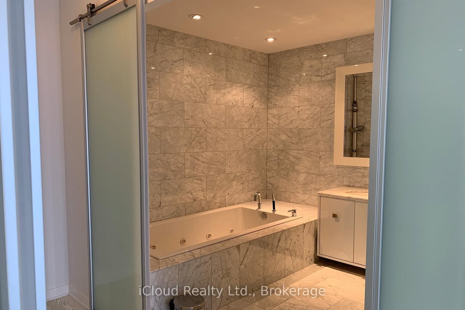 90 Park Lawn S, Unit PH-3103 thumbnail 14