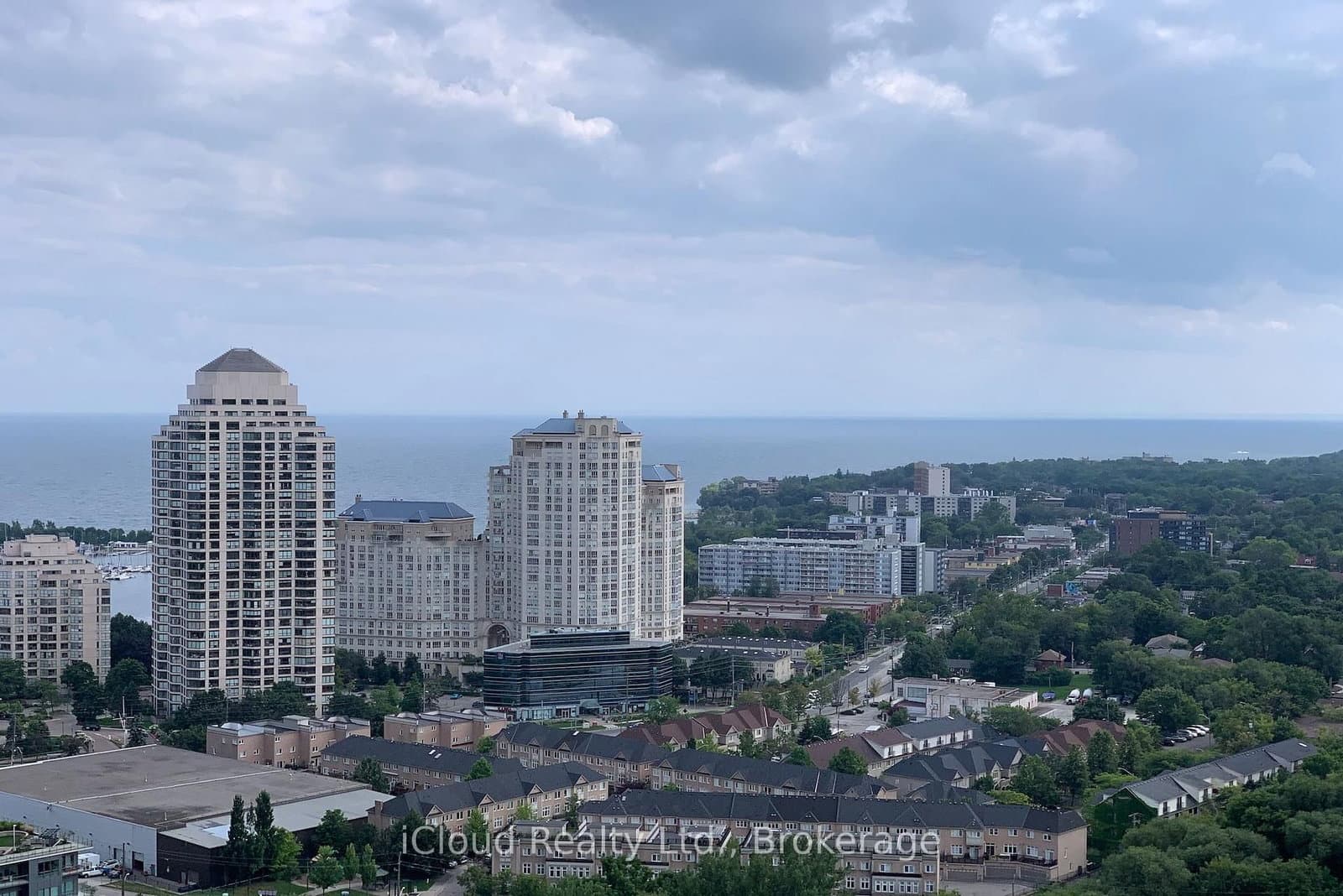 90 Park Lawn S, Unit PH-3103 thumbnail 3