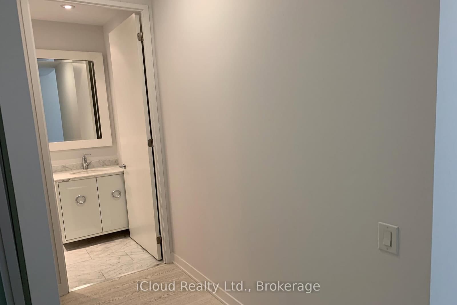 90 Park Lawn S, Unit PH-3103 thumbnail 9