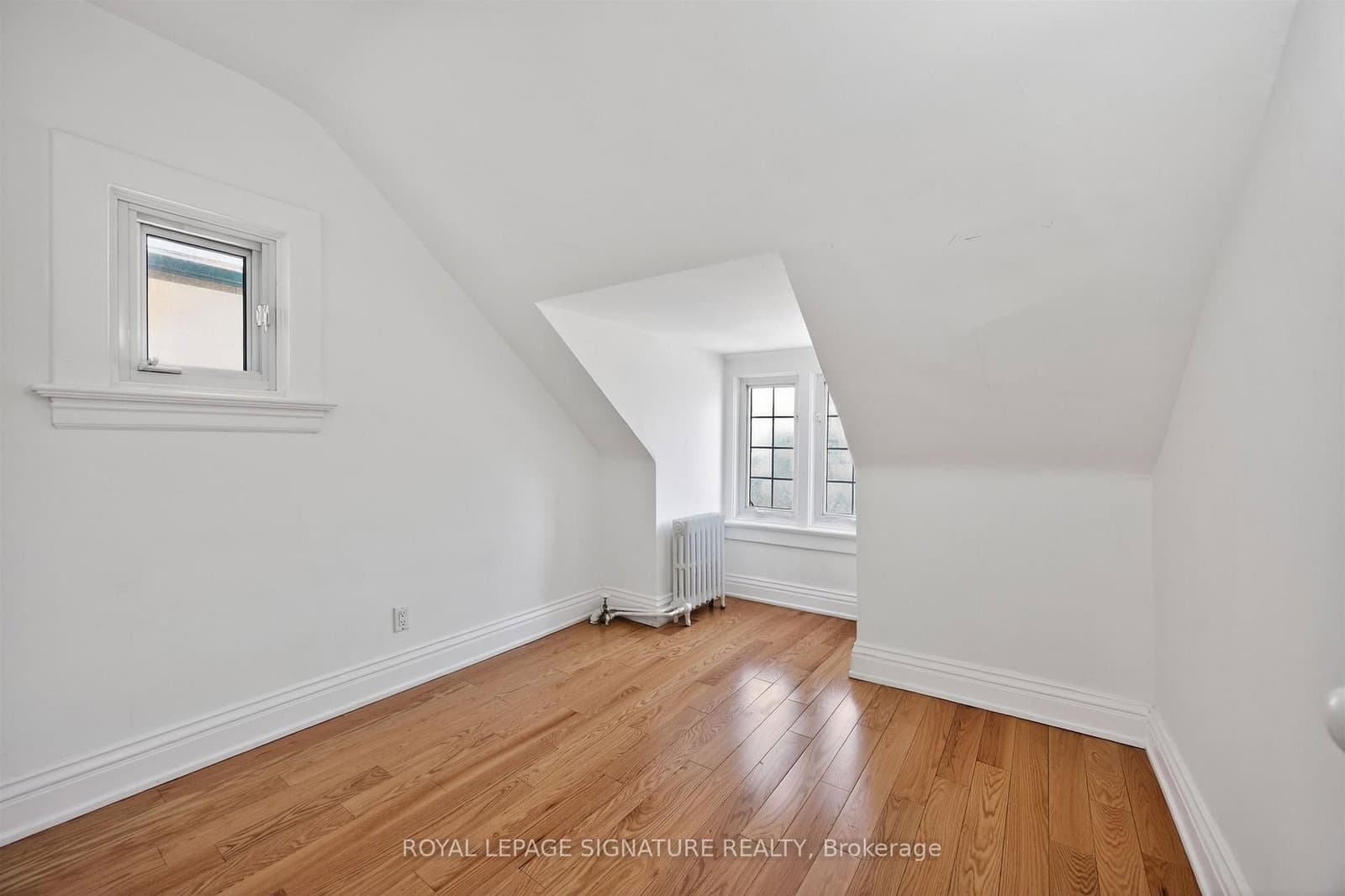 426 Armadale Avenue thumbnail 36
